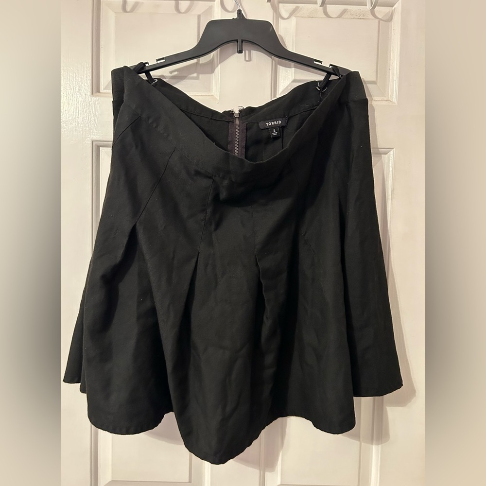 pleated torrid skirt
